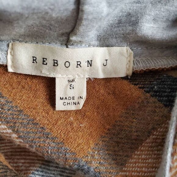 Reborn J Women’s Plaid Button Front Hoodie Flannel Shirt Jacket Size S - Picture 5 of 6